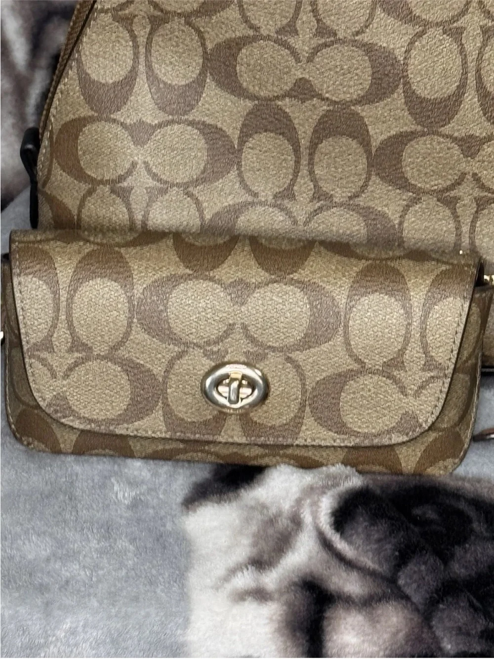 Coach Katy Signature Tan Satchel w/Small Wallet & Attachable Eyeglass Case
